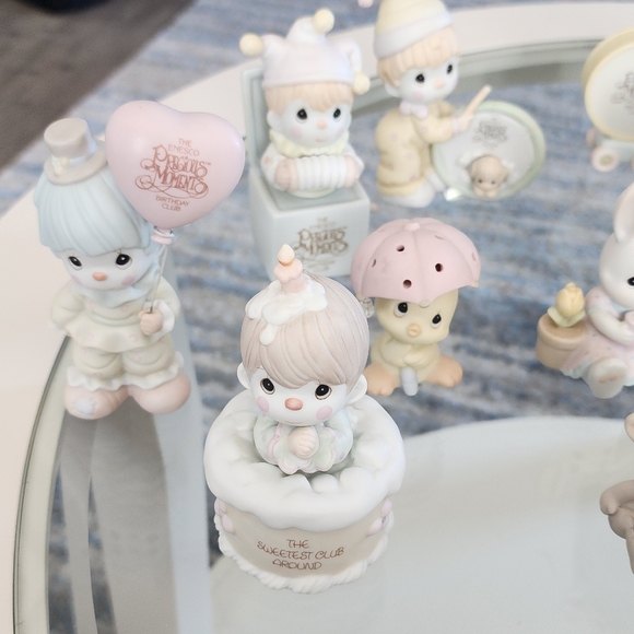 Bundle of 23 Birthday Club Precious Moments. - Picture 6 of 9